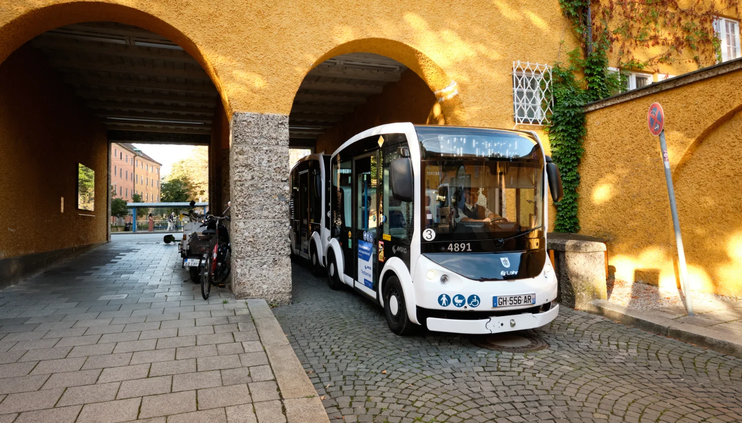 Das Bild entstand bei einem Vorab-Fototermin in der Borstei, wo die Kleinbusse nicht fahren werden.