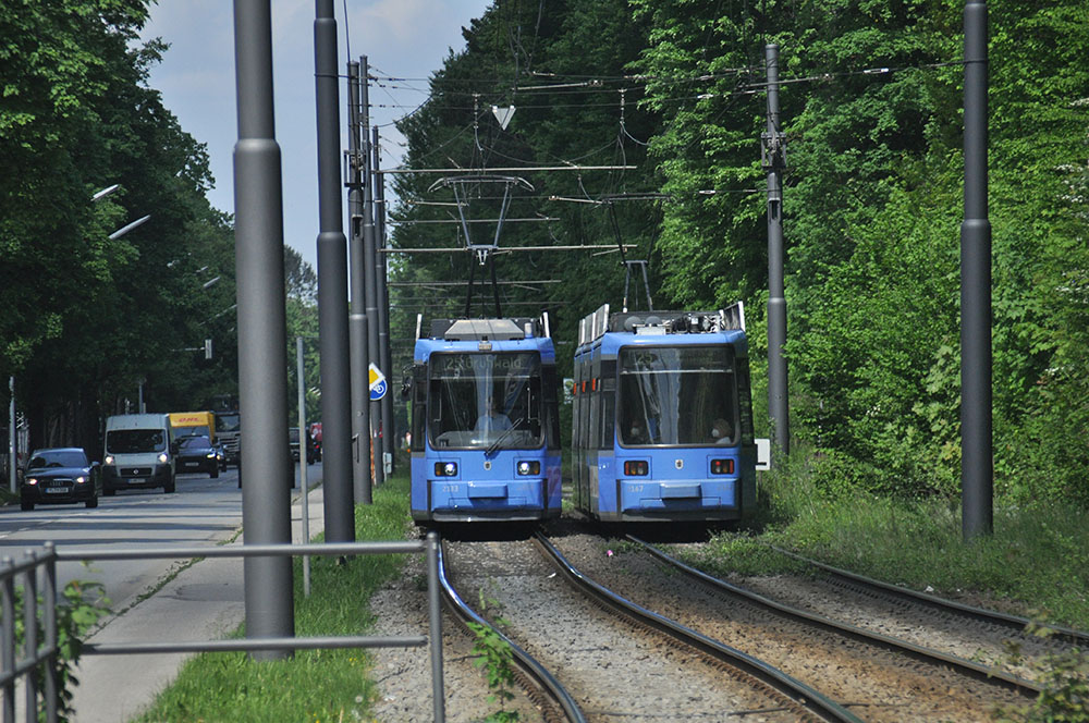 Grünwald, Derbolfinger Platz - Wettersteinplatz: Ersatzverkehr mit Bussen wegen Gleiserneuerung