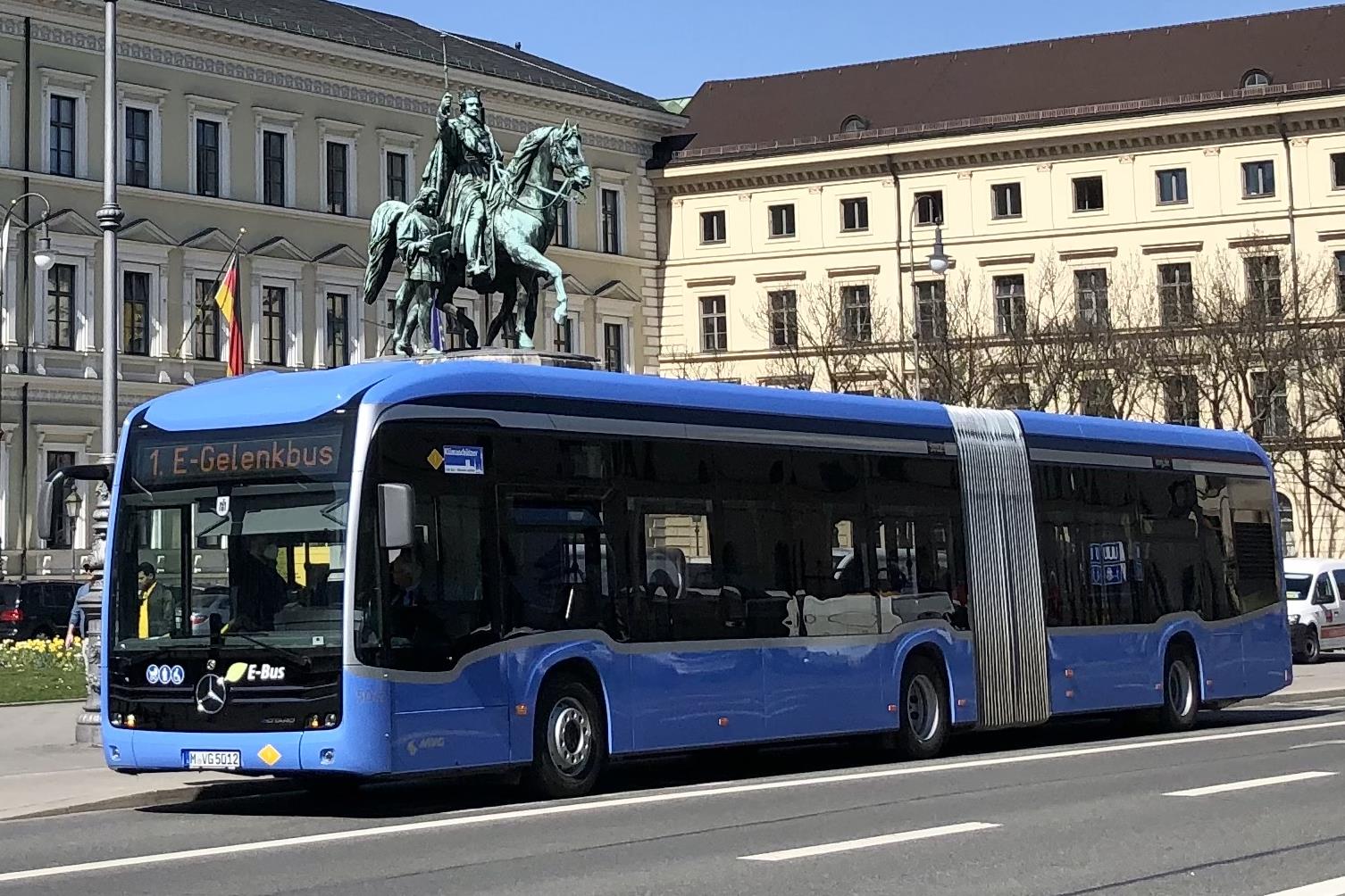 Mercedes Benz eCitaro - Elektro-Gelenkbus